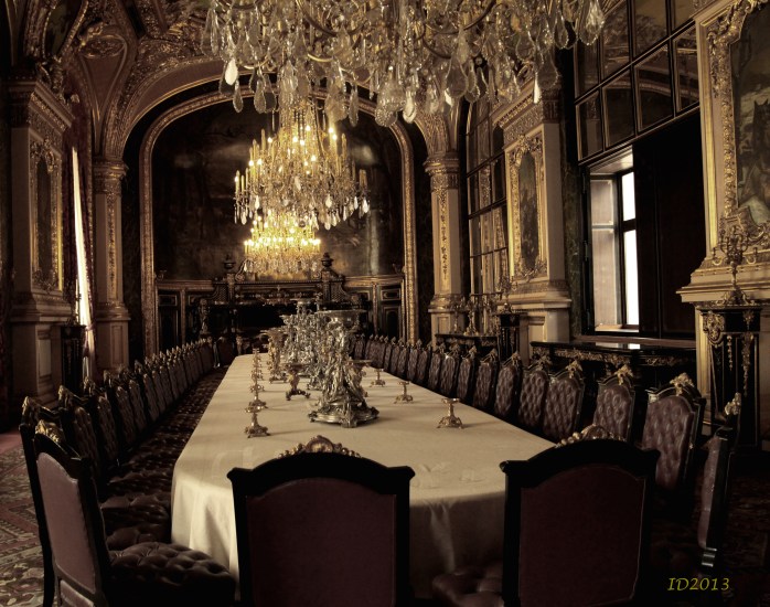 Napoleon's dining room-louvre-wm